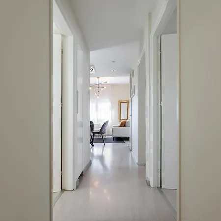 Phaedrus Living Mini Art House Warhol Apartamento *